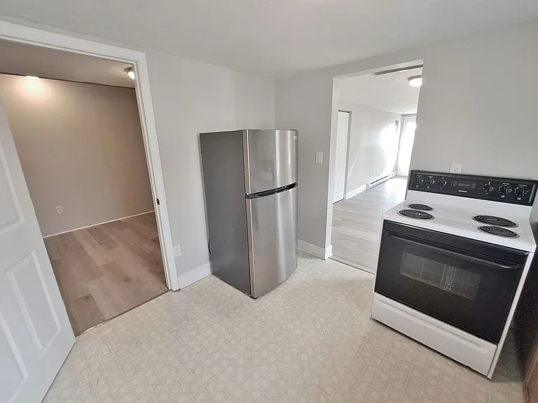 165 McAllister St — Photo 11