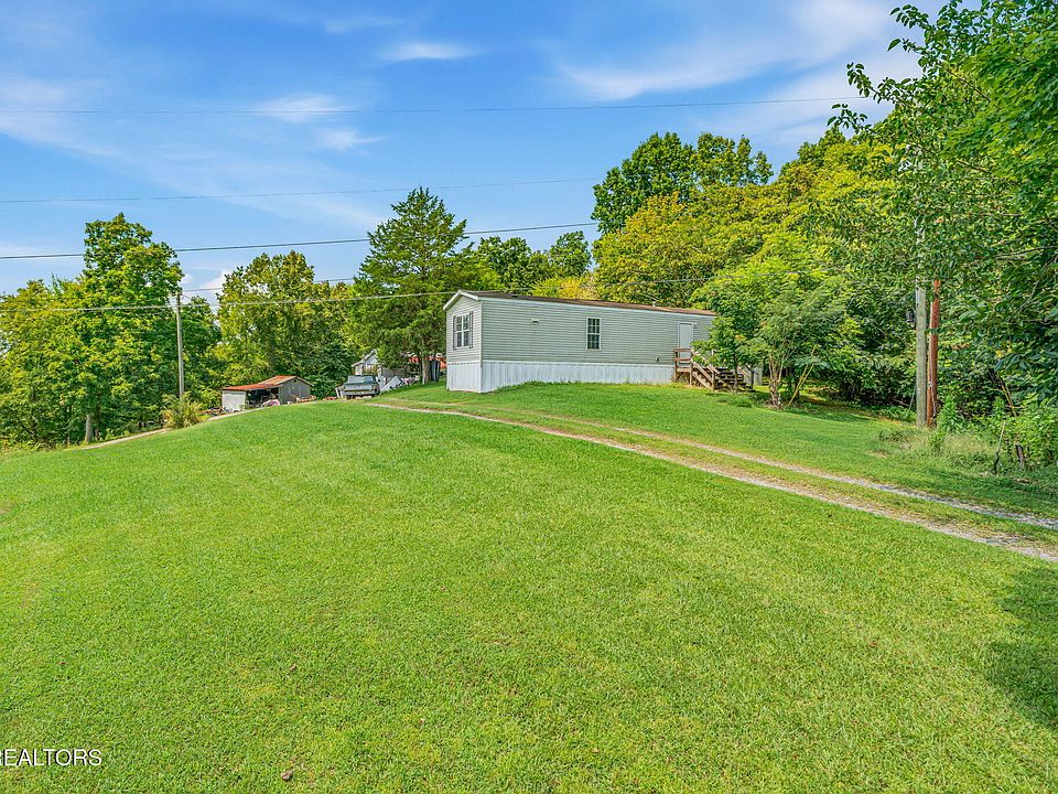 1st image of 7413 Dunlap Rd