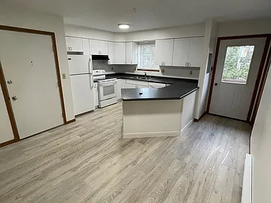 629-639 Brooks Place - 629 Brooks Pl Wausau, WI | Zillow - Apartments ...