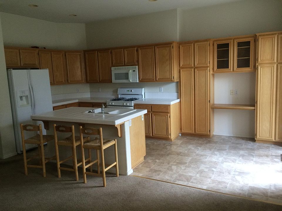 2nd image of 1640 Ashworth Ct