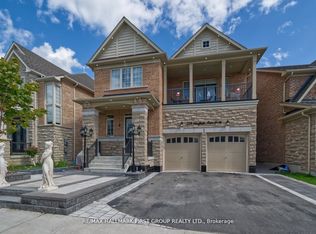 329 Windfields Farm Dr W, Oshawa, ON L1L 0M2