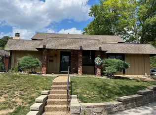1341 Hampton Rd UNIT A, Saint Charles, MO 63303
