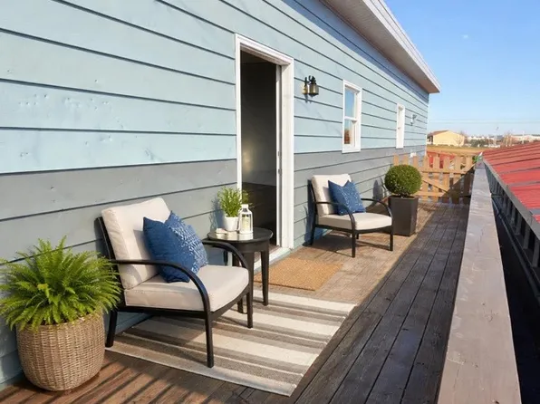 131 Racetrack St APT 1, Ranson, WV 25438