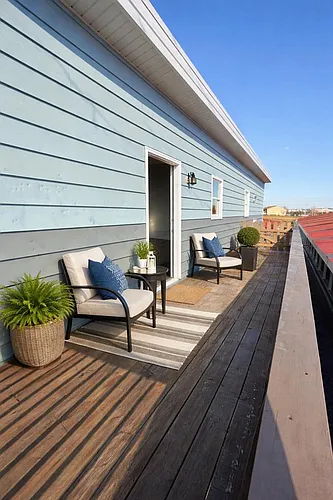 131 Racetrack St #1 Photo 1