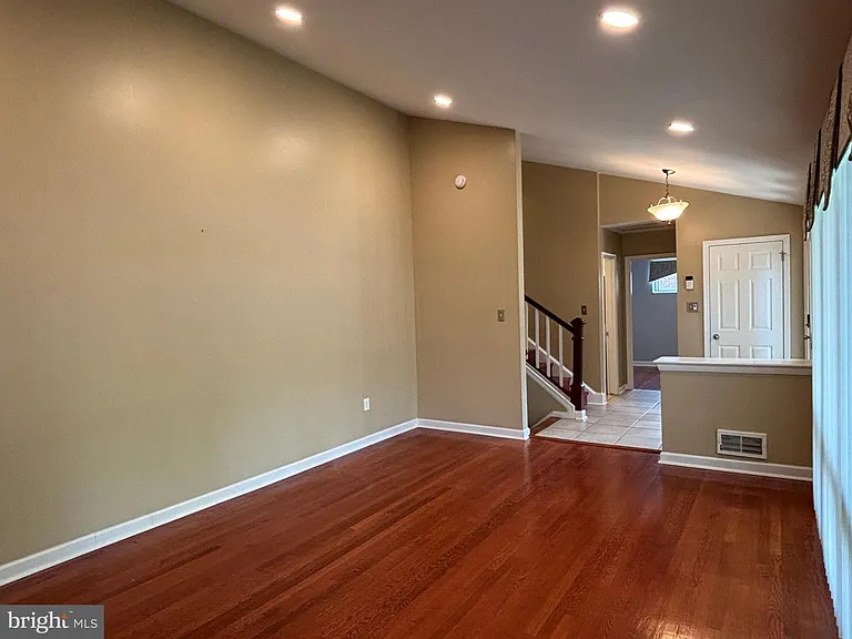 3913 Parsons Rd — Photo 4