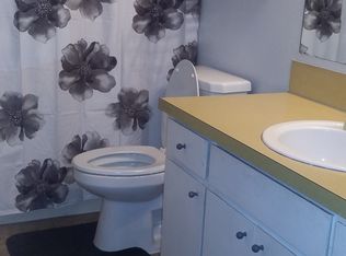 680 Greencrest St NE, Salem, OR 97301