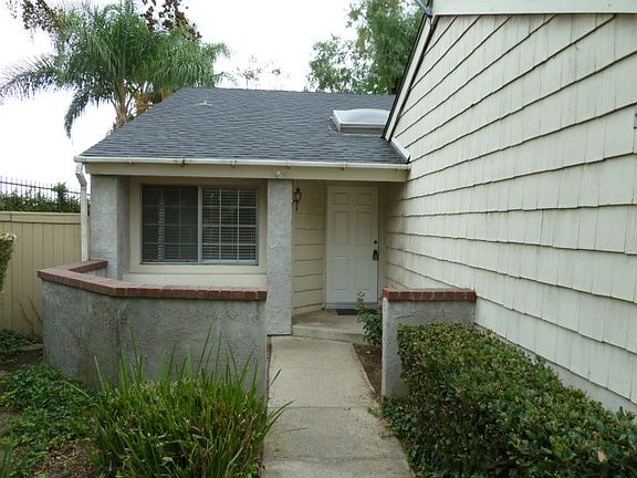 4th image of 354 E Cottonwood St
