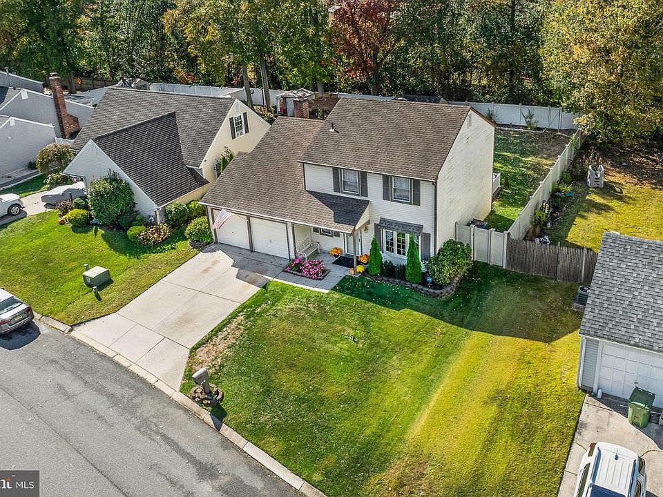 1st image of 120 Edward Dr