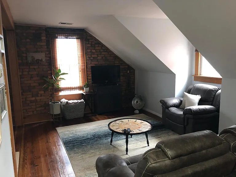578 City Park Ave — Photo 4