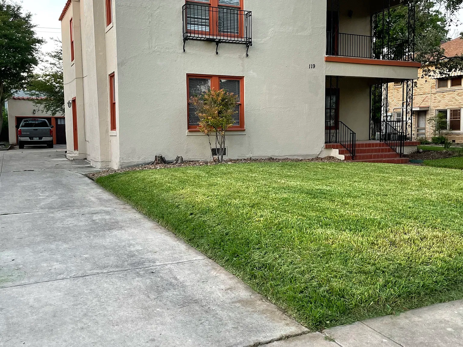 3 bed, 1800 sqft, $2,600 — Photo 3