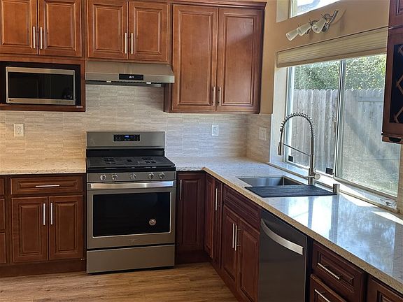 5th image of 1251 Evans Ct