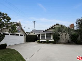 12041 Weatherby Rd, Los Alamitos, CA 90720