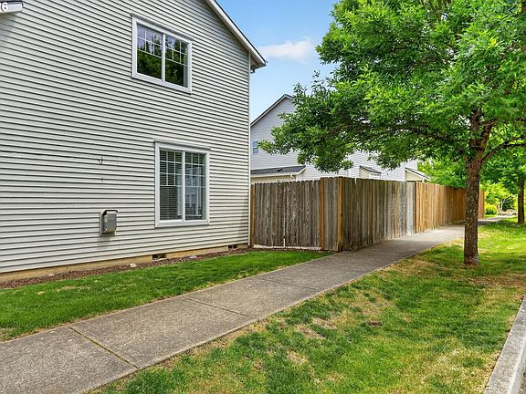 2nd image of 38417 Redwood St