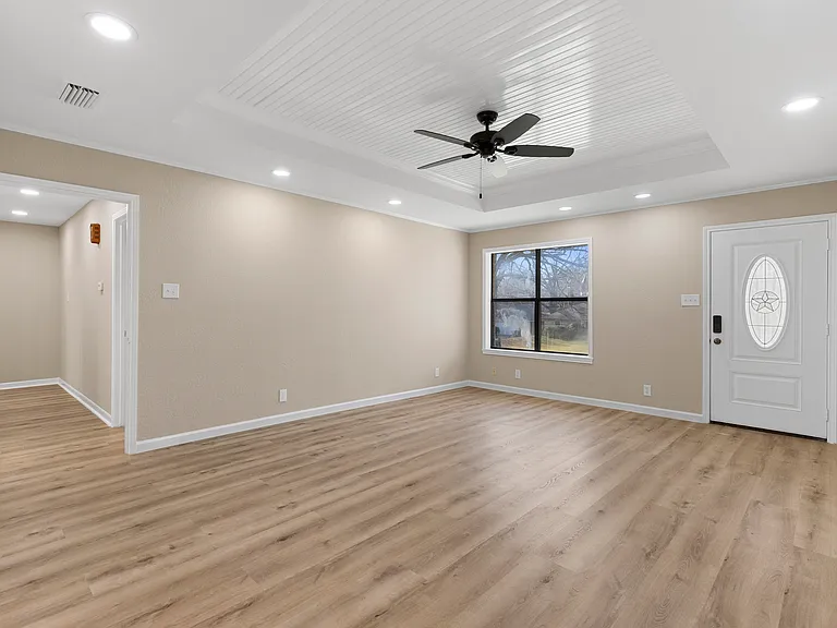 1623 W Parnell St — Photo 3