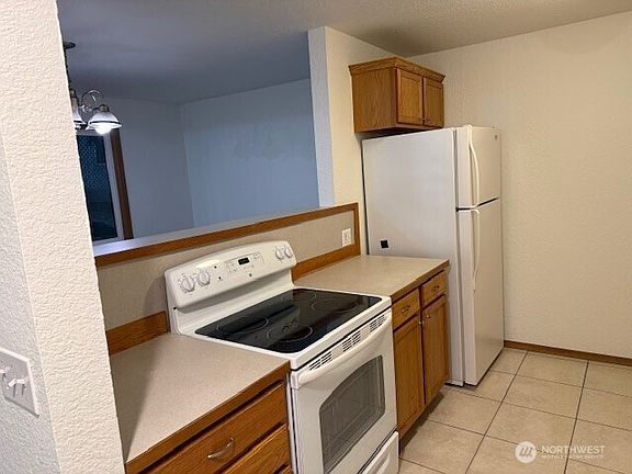5th image of 15416 40th Avenue W #27