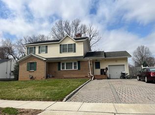 25 Meehan Ave, Raritan, NJ 08869