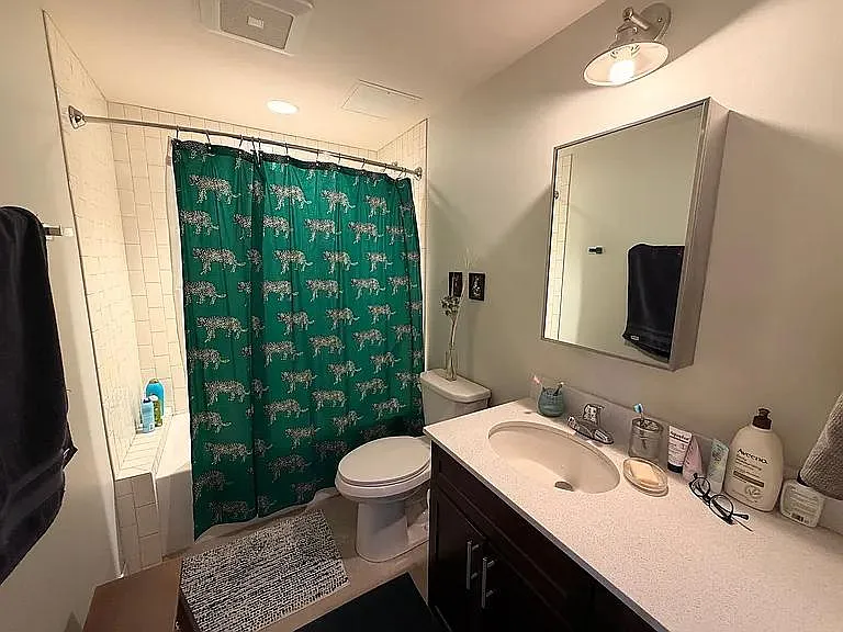 1334 W Morse Ave #506 — Photo 11