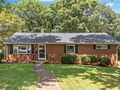 2743 Cherokee Ln, Winston Salem, NC, 27103