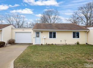 60 Essex Rd #B, Monroe Township, NJ 08831