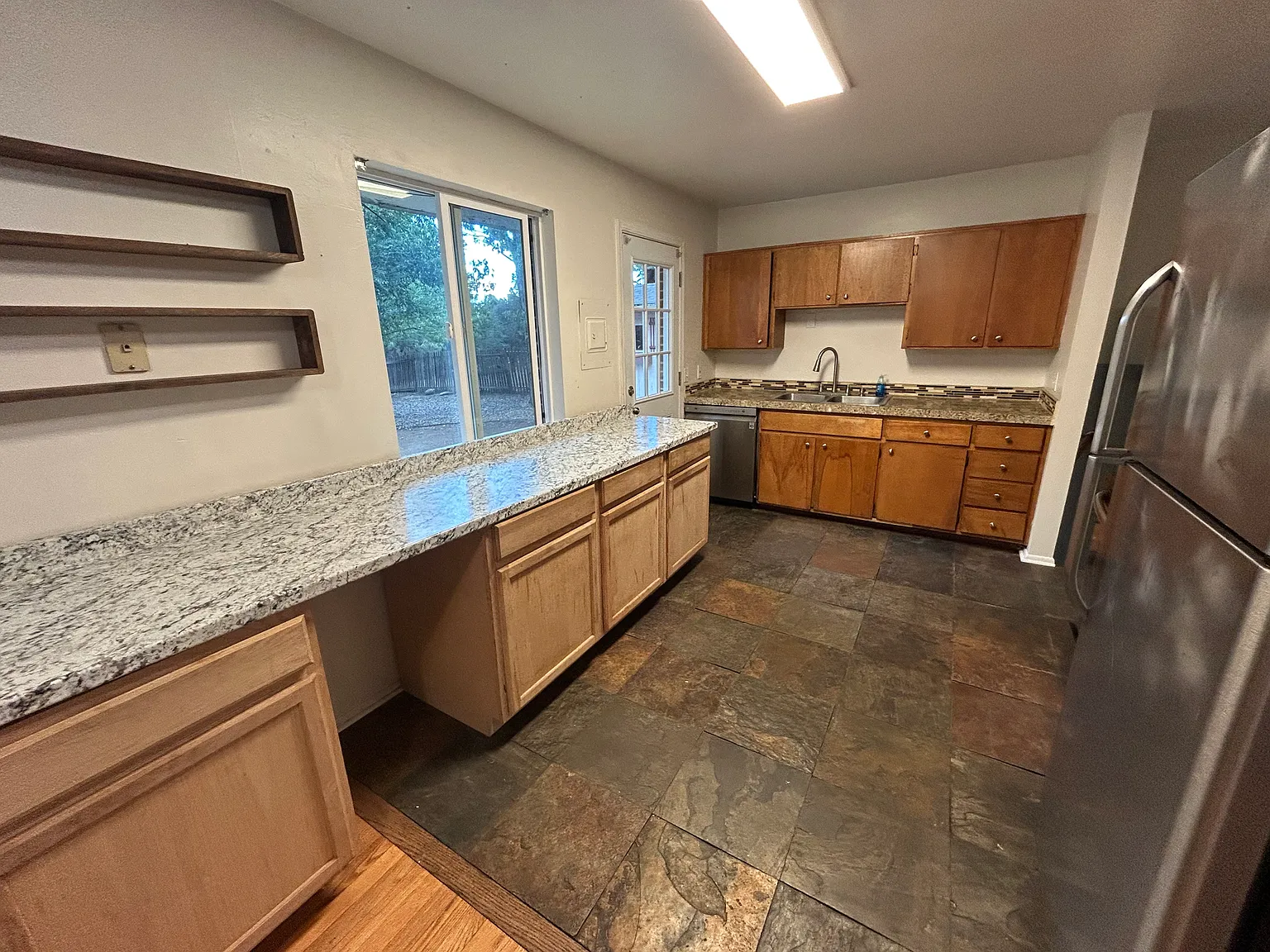 4 bed, 1500 sqft, $3,600 — Photo 3