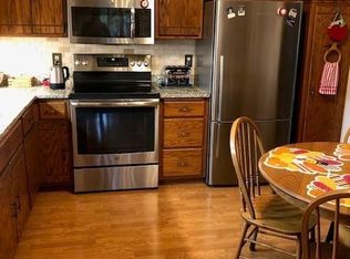 5633 Riverview Cir, Champlin, MN 55316