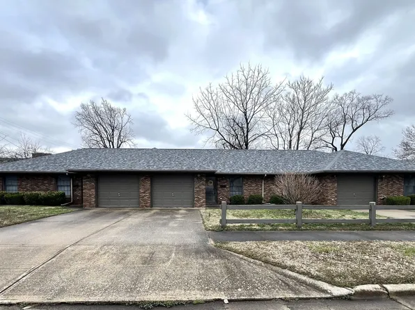 1525 Spruce St, Murphysboro, IL 62966