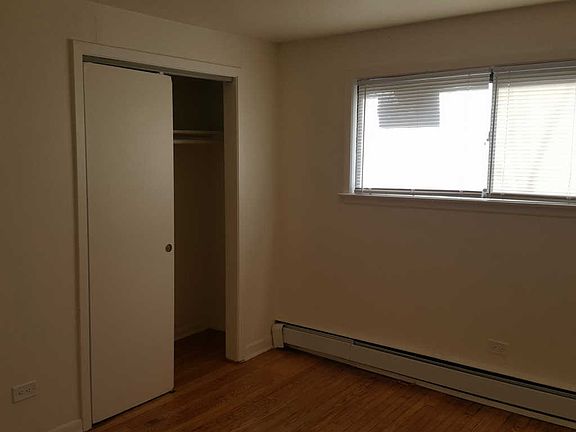 3rd image of 7846 S Exchange Ave #8