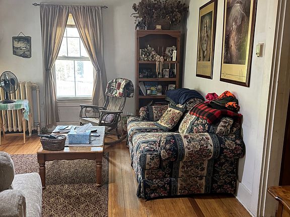 4th image of 33 Terrace View