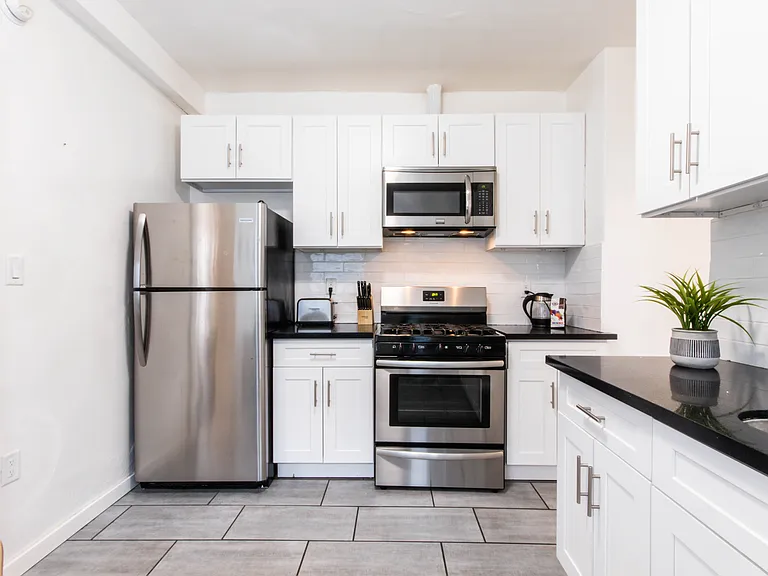 1806 Washington Way #B — Photo 6