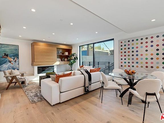 3rd image of 820 S Sherbourne Dr