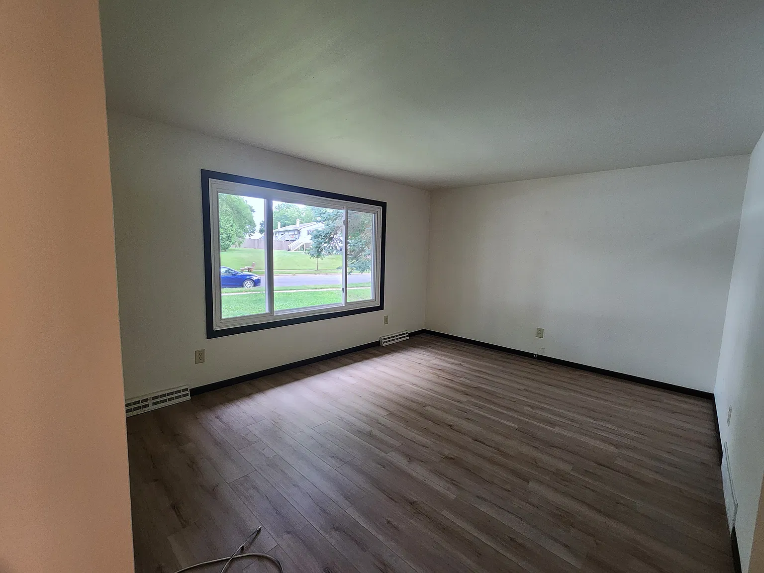 4 bed, 1.5 bath, 1700 sqft, $2,200 — Photo 4