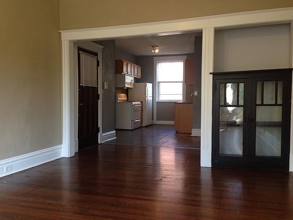 3rd image of 2336 S 39th St APT 1N