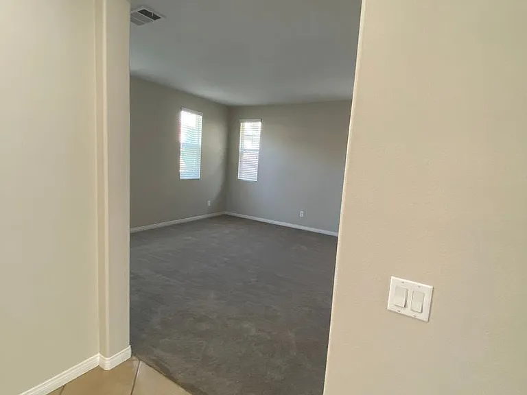 36772 Maxmillian Ave — Photo 6