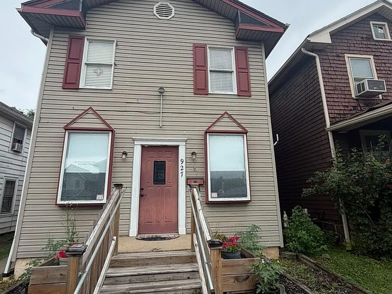 Unit Photo