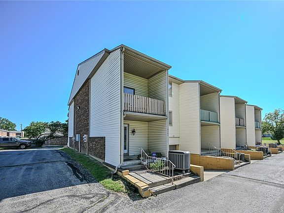 2nd image of 2155 Olympic St