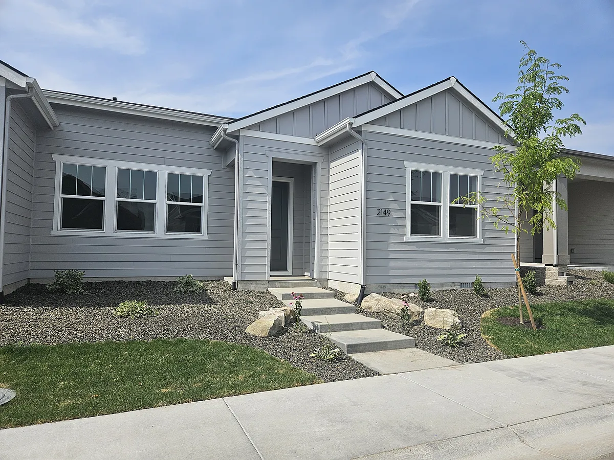 Building Photo - 2149 N Leatherwood Ave