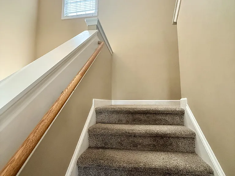 1820 Shady Knoll Ln — Photo 10