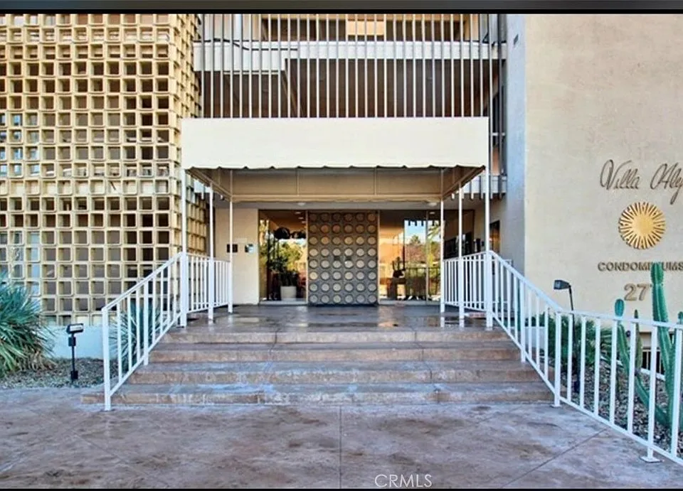 277 E Alejo Rd #126