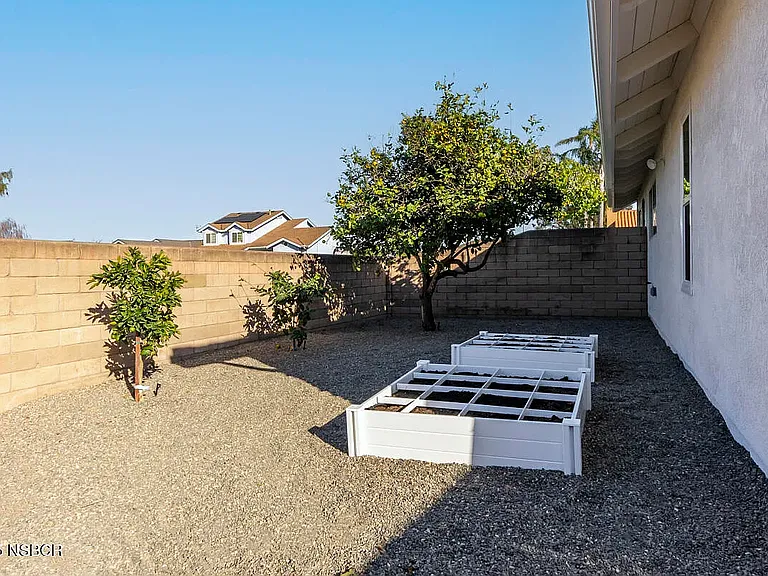 681 Daniel Dr — Photo 20