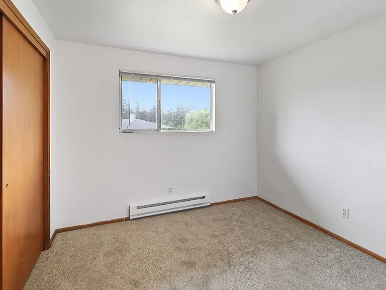 1380 SW Swantown Ave #D2 — Photo 6