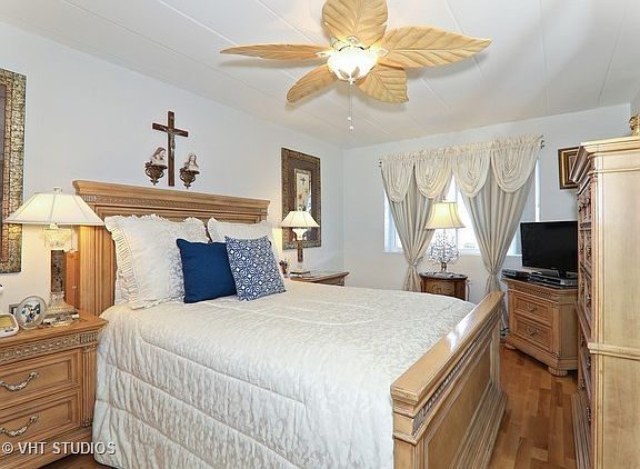 5th image of 5300 Walnut Ave APT 5B