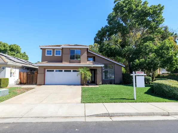 1498 Monterey Ct, Tracy, CA 95376
