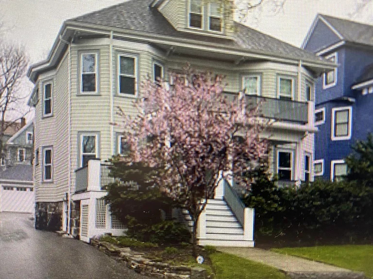 15 Radford Ln #1 — Photo 1