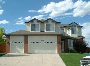 22381 E Lake Pl, Centennial, CO 80015