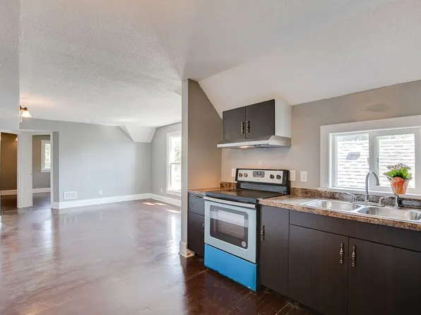 Three-bedroom Upper Duplex Unit in St Paul available early April, 607 Virginia St #2, Saint Paul, MN 55103