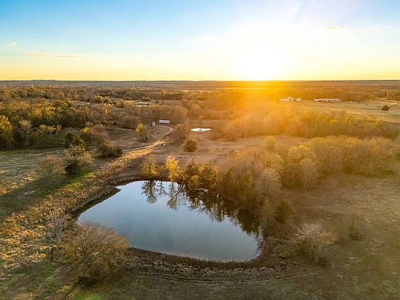 3rd image of 8667 W Hardwood Rd