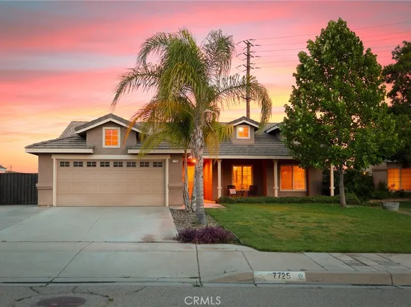 7725 Stoney Creek Ct, Highland, CA 92346
