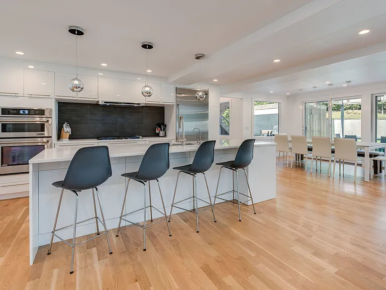 18 Oyster Pond Ln — Photo 10