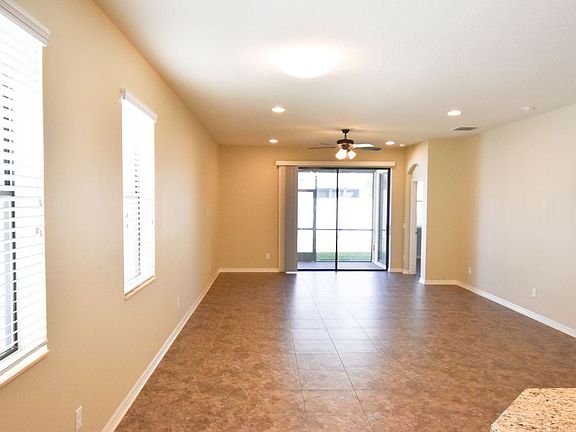 3rd image of 11732 Albatross Ln