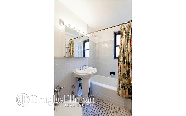 Rented by Douglas Elliman | media 54